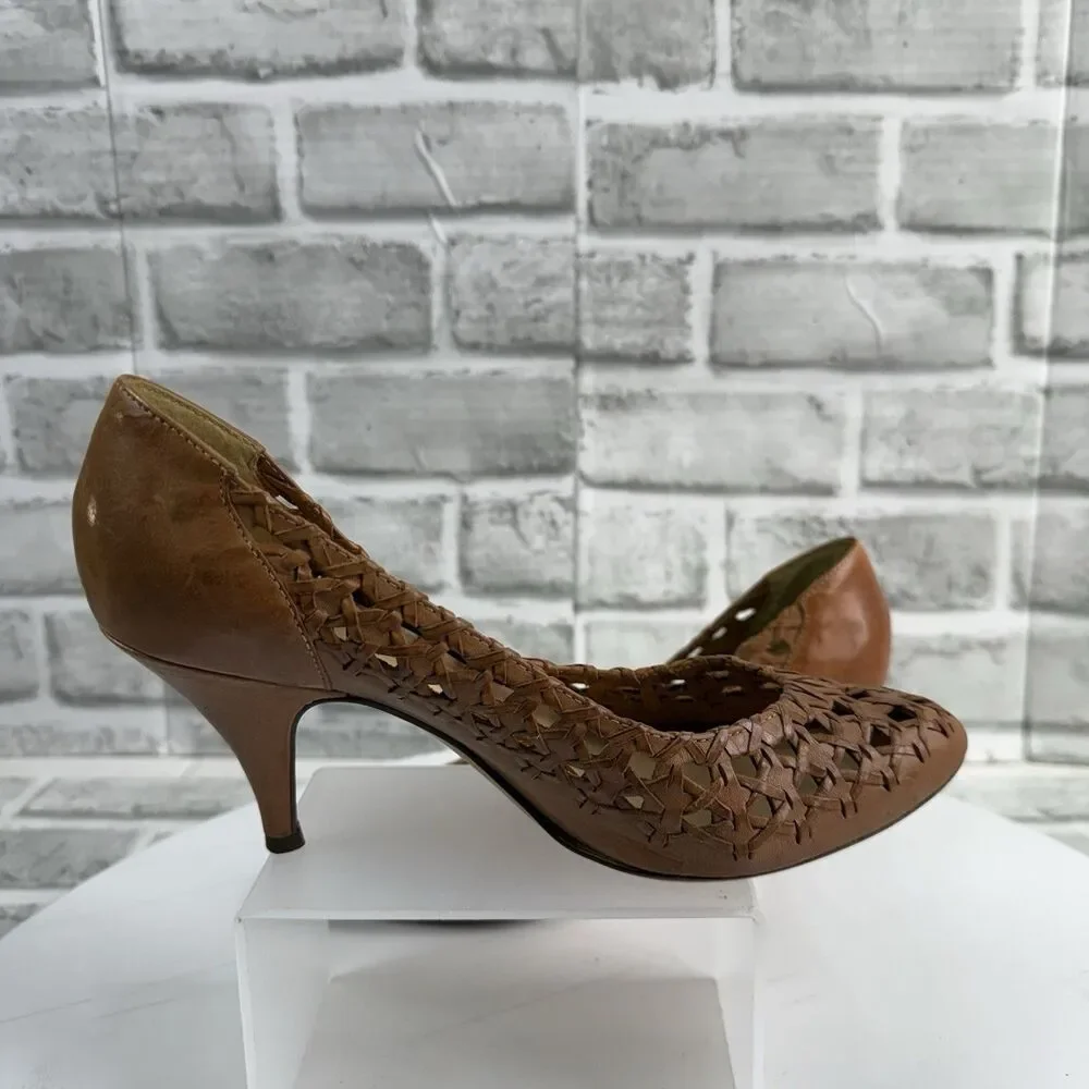 Cameos Vintage Women's Size 7 Brown Leather Cut Out Classic Pump Heels